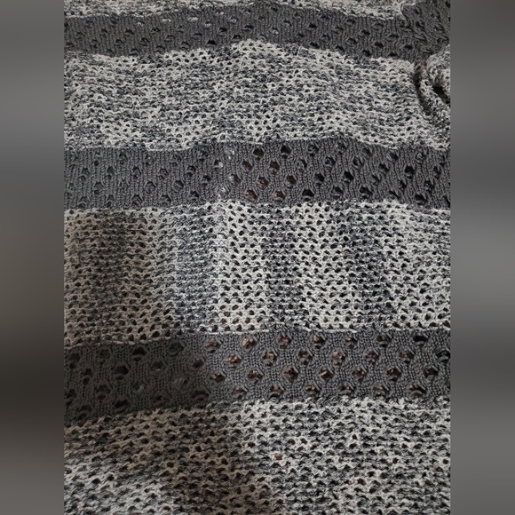 New York & Company top - Picture 2 of 7